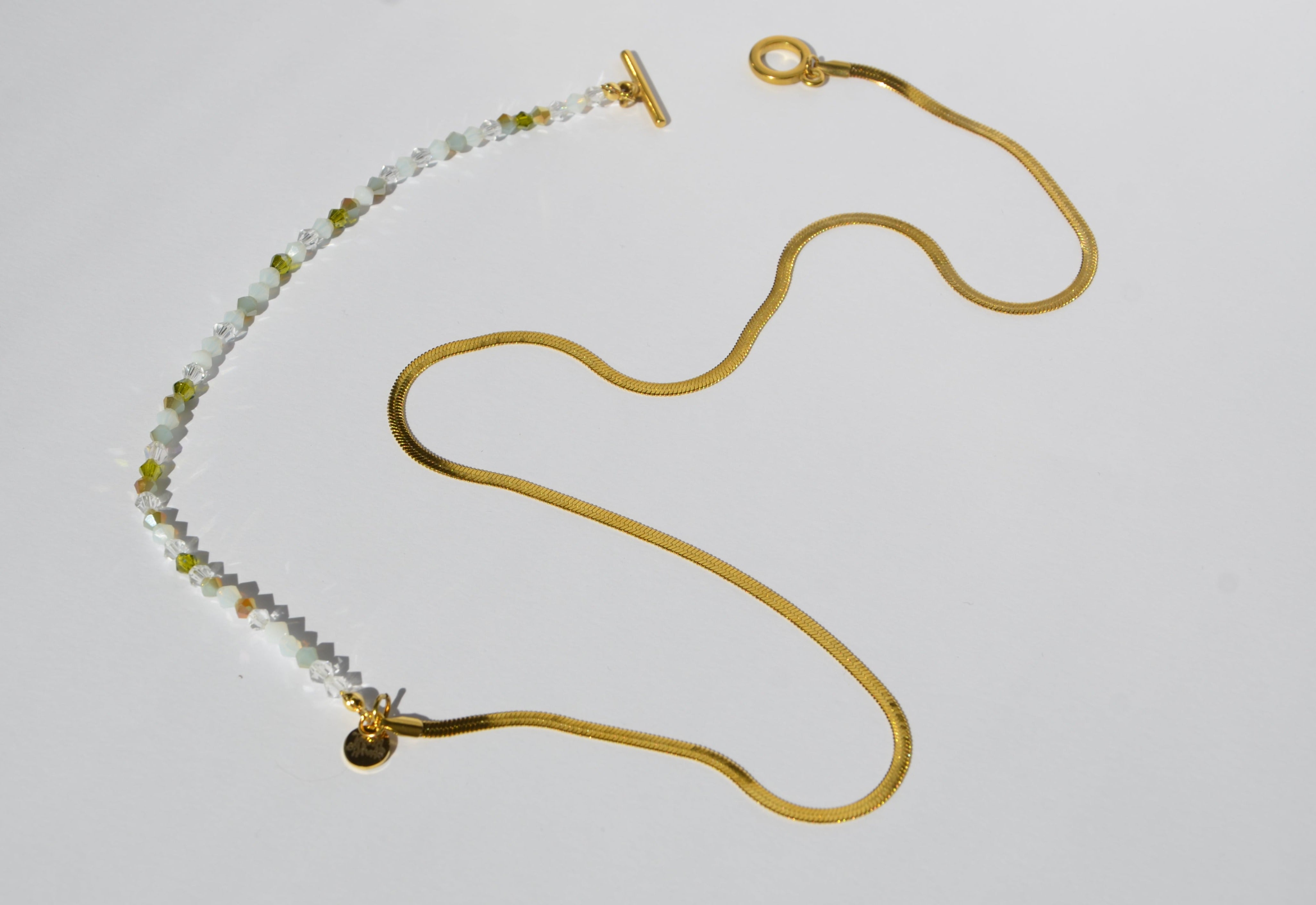 Tania's Minimal Body Chain